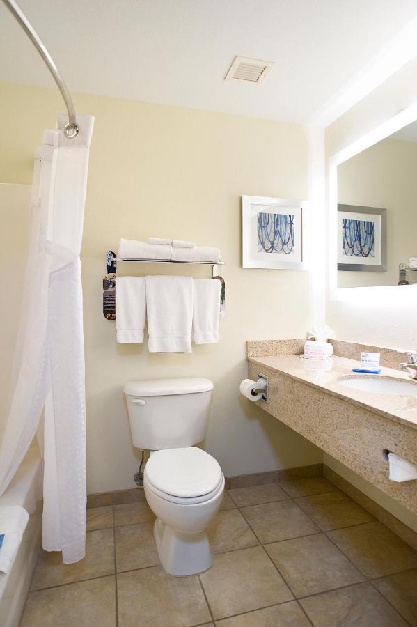 Standard Room,1742656604:JPEG