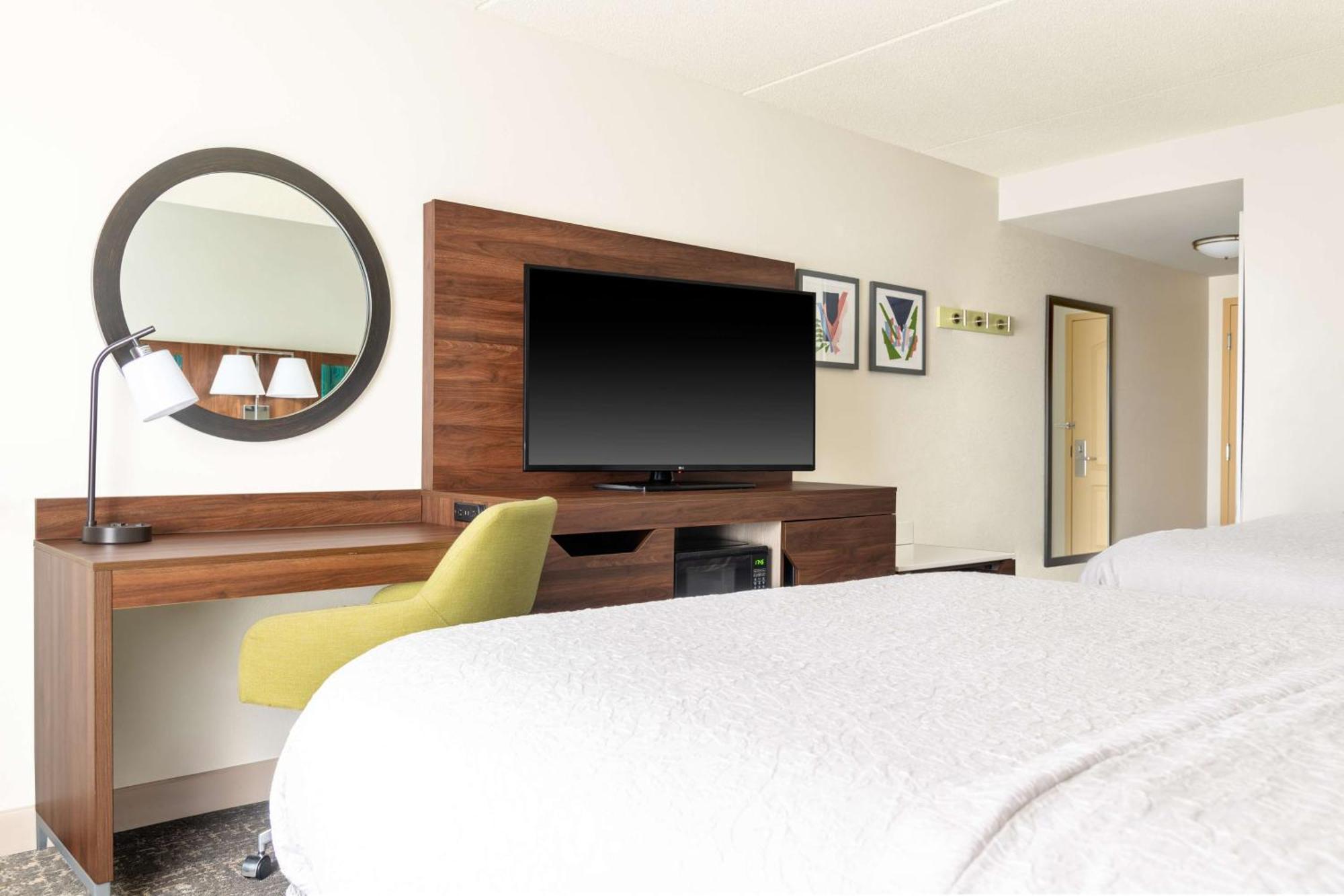 Queen Room with Two Queen Beds - Mobility and Hearing Access/Non-Smoking,1632228192:JPEG